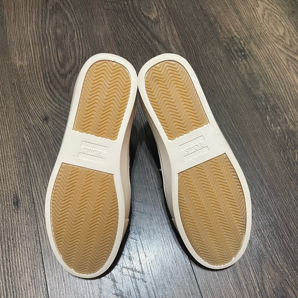NWOT TOMS Women’s Bryce Sneaker Size 8.5 - Picture 5 of 5